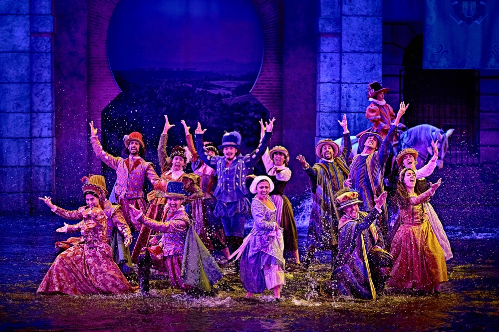 Actores y bailarines en Puy du Fou España
