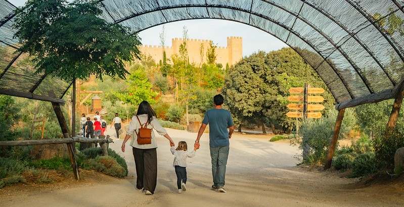 Familia en Puy du Fou España