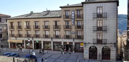 Hotel Sercotel Alfonso VI Puy du Fou España