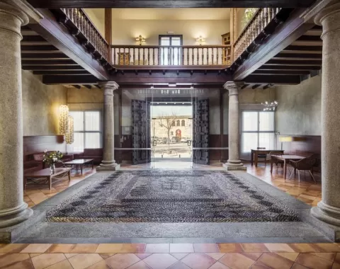 Hotel_Sercotel_Renacimiento_recepción