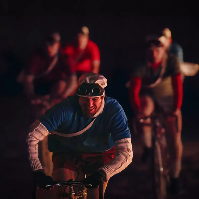 Pimera vuelta ciclista en España