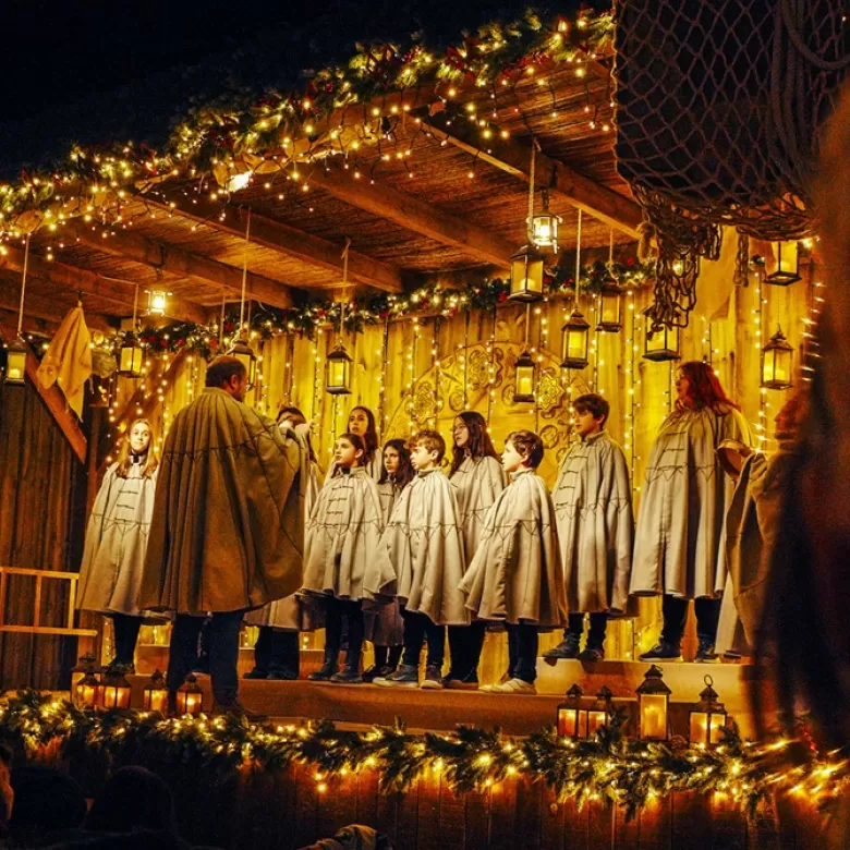 Coros navideños y zambomba tradicional