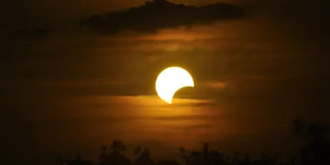 Eclipse Solar en Puy du Fou España